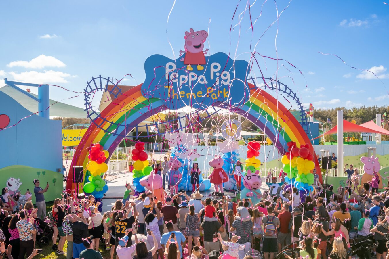 News Flash • Peppa Pig Theme Park